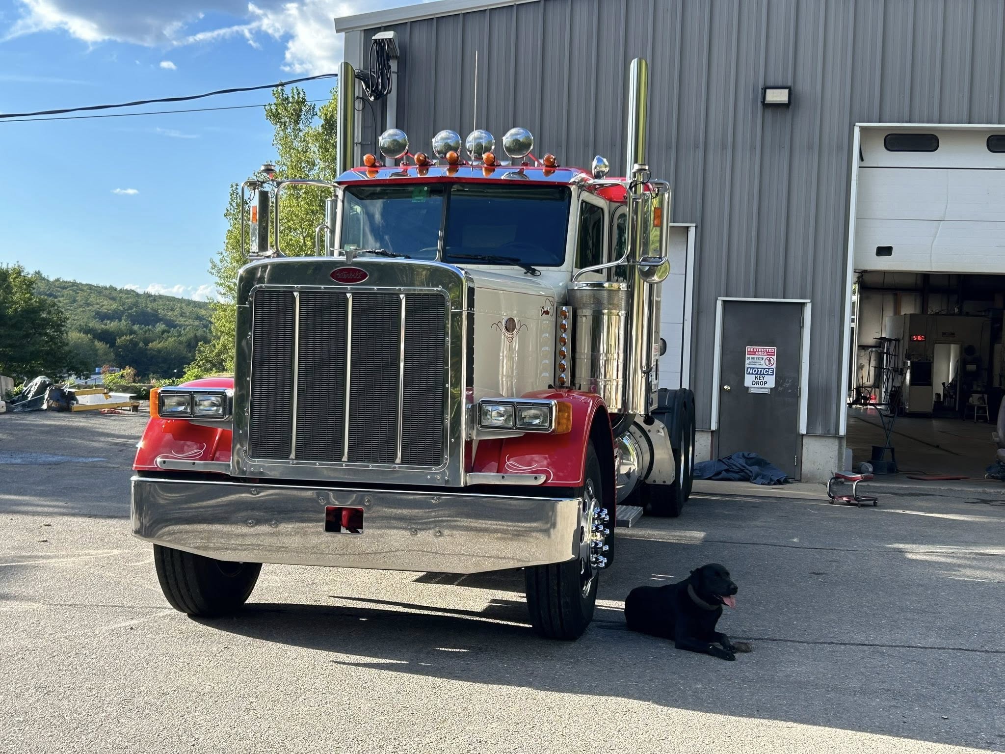 Red Peterbilt